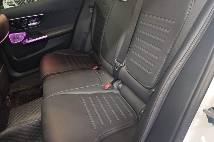 Used Mercedes-Benz C-Class 2022 Revised C 260 L Starry Night Sport Edition Left Rear Seat