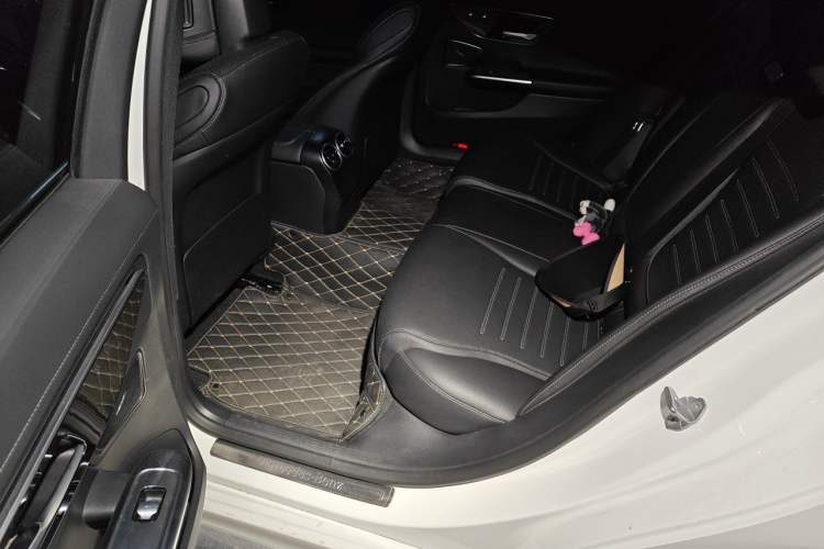 Used Mercedes-Benz C-Class 2022 C 200 L Sport Edition Left Rear Seat
