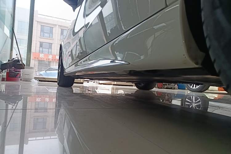 Used Mercedes-Benz C-Class 2022 C 200 L Sport Edition Left Side Sill