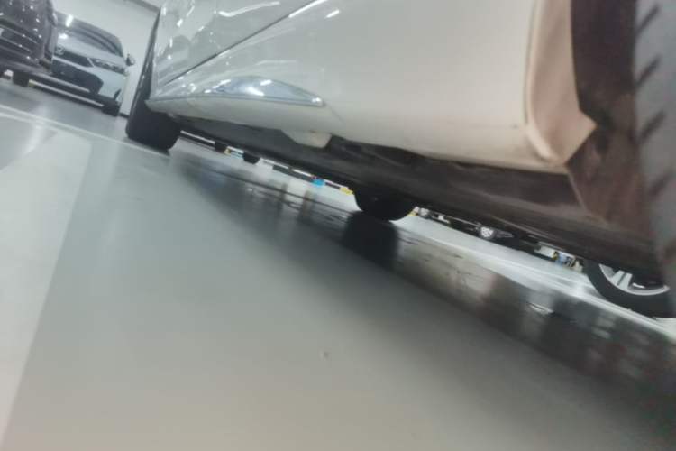 Used Mercedes-Benz C-Class 2022 C 200 L Sport Edition Left Side Sill