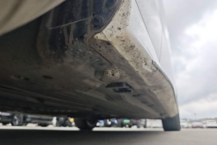 Used Mercedes-Benz C-Class 2022 C 260 L Sport Edition Left Side Sill