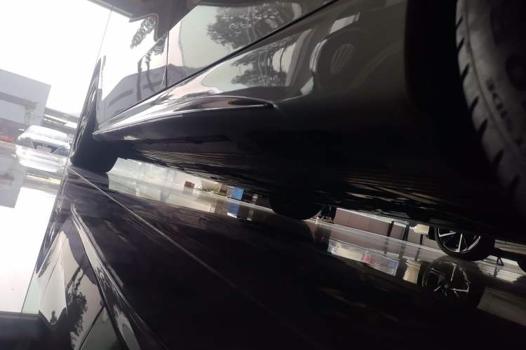 Used Mercedes-Benz C-Class 2022 C 200 L Sport Edition Left Side Sill