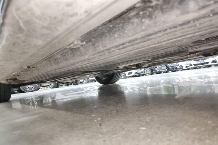 Used Mercedes-Benz C-Class 2022 C 260 L Sport Edition Left Side Sill