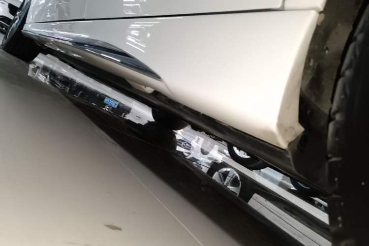 Used Mercedes-Benz C-Class 2022 C 200 L Sport Edition Left Side Sill