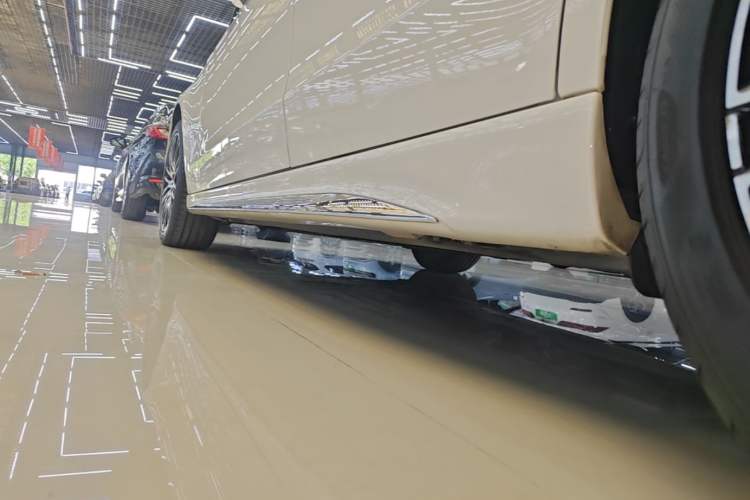 Used Mercedes-Benz C-Class 2022 Restyled C 260 L Sport Edition Left Side Sill
