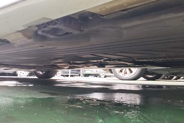 Used Mercedes-Benz C-Class 2022 C 260 L Sport Edition Left Side Sill
