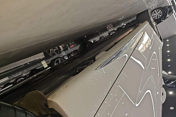 Used Mercedes-Benz C-Class 2022 Restyled C 200 L Sport Edition Left Side Sill