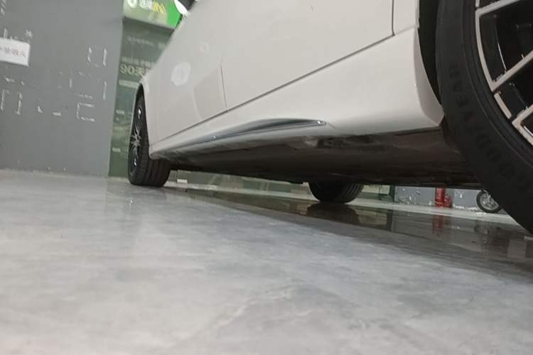 Used Mercedes-Benz C-Class 2022 Restyled C 260 L Sport Edition Left Side Sill