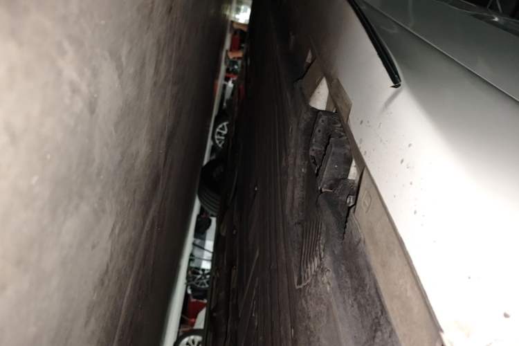 Used Mercedes-Benz C-Class 2022 Restyled C 260 L Sport Edition Left Side Sill