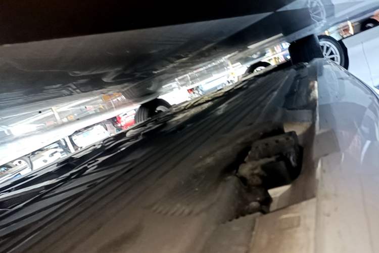 Used Mercedes-Benz C-Class 2022 Restyled C 260 L Sport Edition Left Side Sill