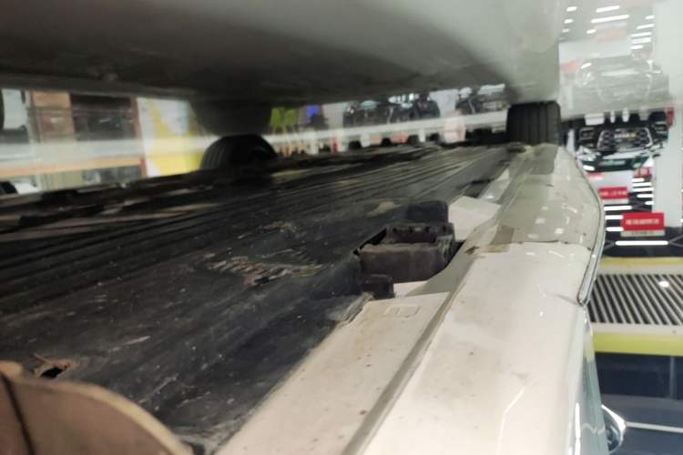 Used Mercedes-Benz C-Class 2022 Restyled C 260 L Sport Edition Left Side Sill