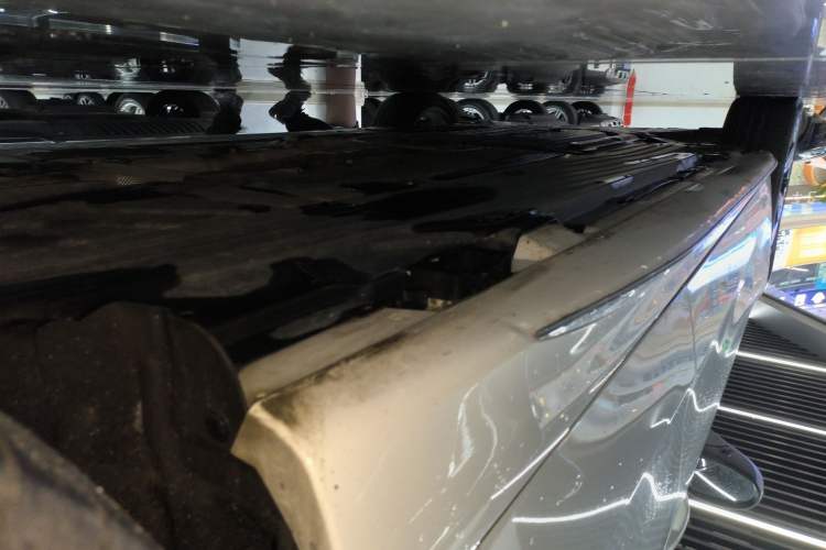Used Mercedes-Benz C-Class 2022 Revised C 260 L Starry Night Sport Edition Left Side Sill