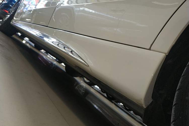 Used Mercedes-Benz C-Class 2022 Restyled C 260 L Sport Edition Left Side Sill