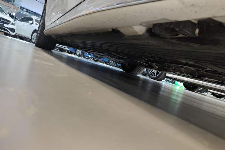 Used Mercedes-Benz C-Class 2022 Restyled C 200 L Sport Edition Left Side Sill
