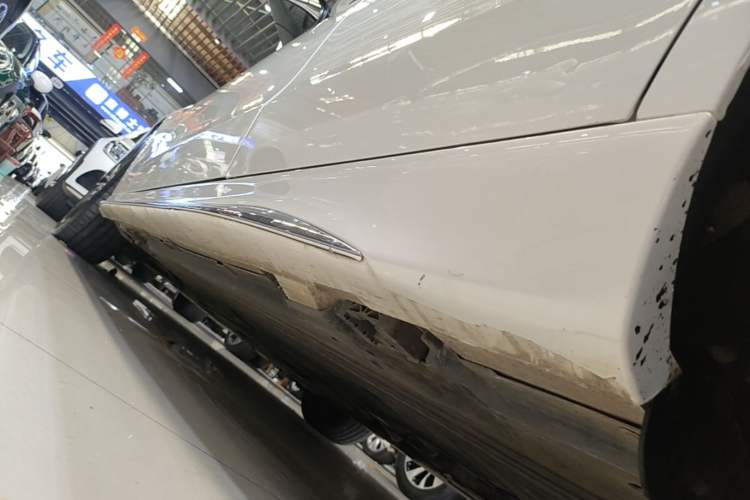 Used Mercedes-Benz C-Class 2022 Restyled C 200 L Sport Edition Left Side Sill