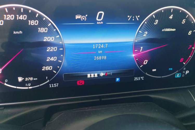 Used Mercedes-Benz C-Class 2022 C 260 L Sport Edition Odometer Close Up