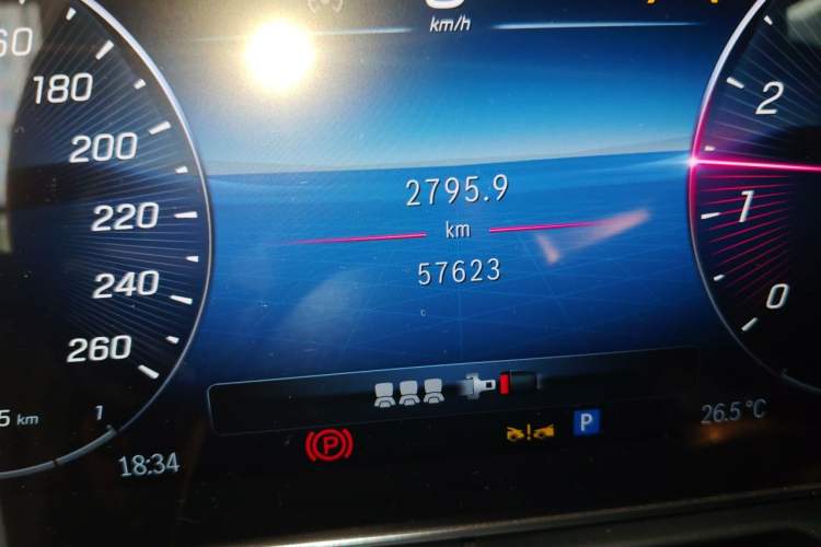 Used Mercedes-Benz C-Class 2022 Restyled C 260 L Sport Edition Odometer Close Up