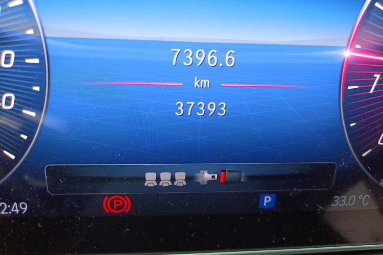 Used Mercedes-Benz C-Class 2022 Revised C 260 L Starry Night Sport Edition Odometer Close Up