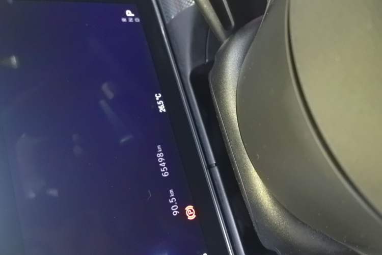 Used Mercedes-Benz C-Class 2022 Restyled C 260 L Sport Edition Odometer Close Up