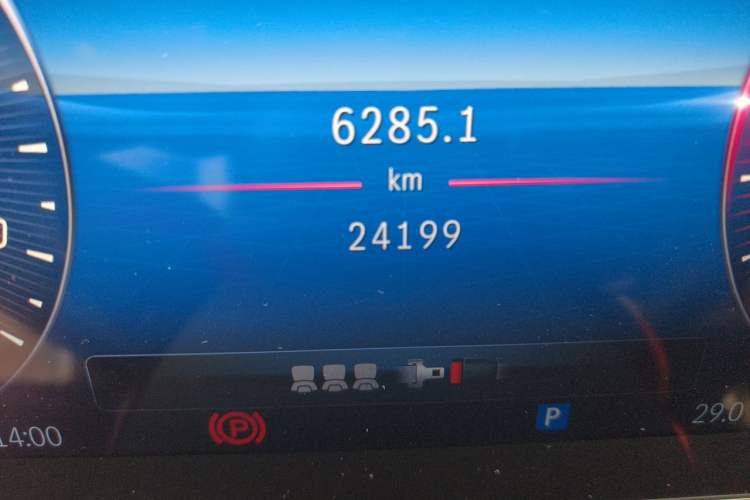 Used Mercedes-Benz C-Class 2022 Restyled C 200 L Sport Edition Odometer Close Up