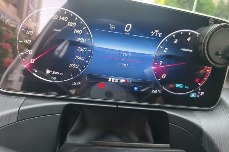 Used Mercedes-Benz C-Class 2022 Restyled C 260 L Sport Edition 4MATIC Odometer Close Up