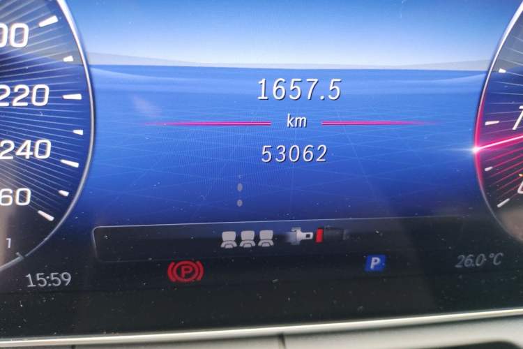 Used Mercedes-Benz C-Class 2022 Restyled C 200 L Sport Edition Odometer Close Up