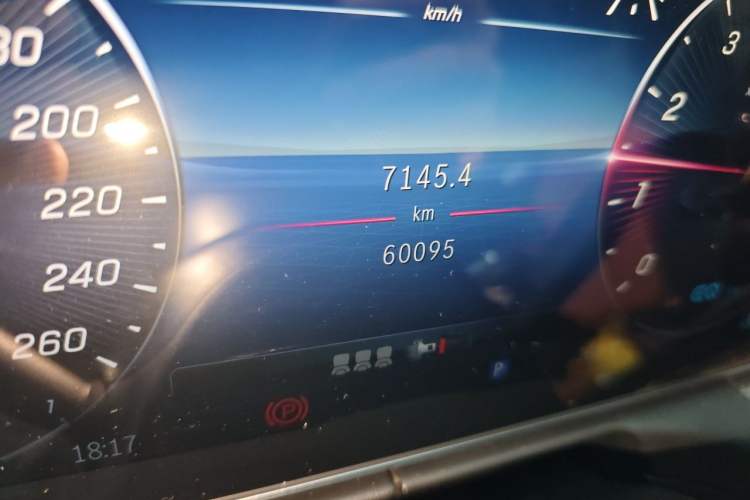 Used Mercedes-Benz C-Class 2022 Restyled C 260 L Sport Edition Odometer Close Up