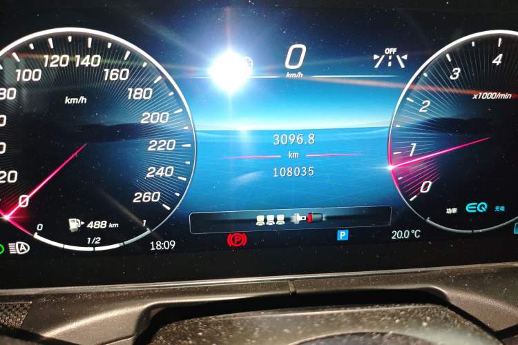 Used Mercedes-Benz C-Class 2022 Restyled C 260 L Sport Edition Odometer Close Up