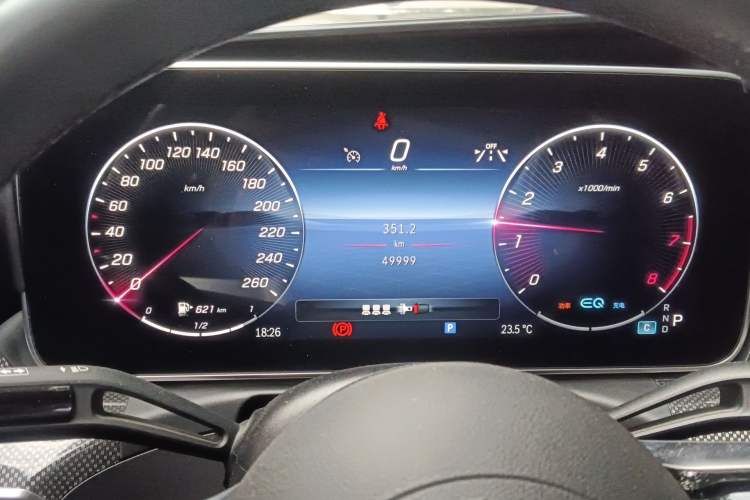 Used Mercedes-Benz C-Class 2022 C 260 L Sport Edition Odometer Close Up
