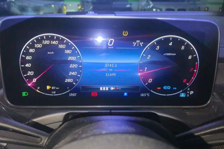 Used Mercedes-Benz C-Class 2022 C 260 L Sport Edition Odometer Close Up