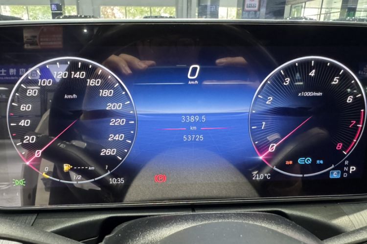 Used Mercedes-Benz C-Class 2022 C 260 L Sport Edition Odometer Close Up