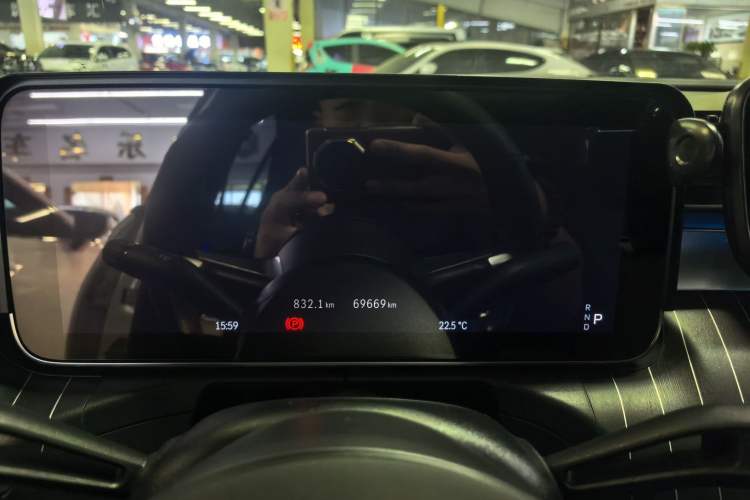 Used Mercedes-Benz C-Class 2022 C 260 L Obsidian Night Sport Edition Odometer Close Up