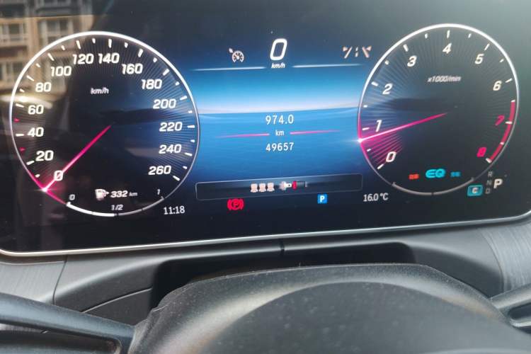 Used Mercedes-Benz C-Class 2022 C 200 L Sport Edition Odometer Close Up