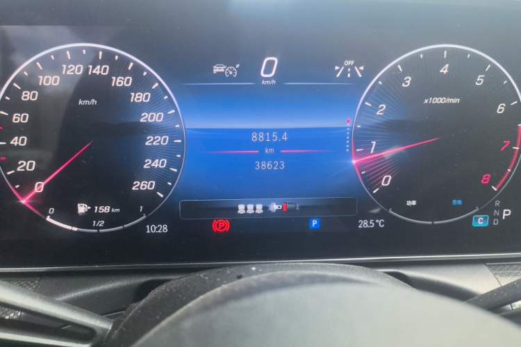 Used Mercedes-Benz C-Class 2022 Restyled C 260 L Sport Edition Odometer Close Up