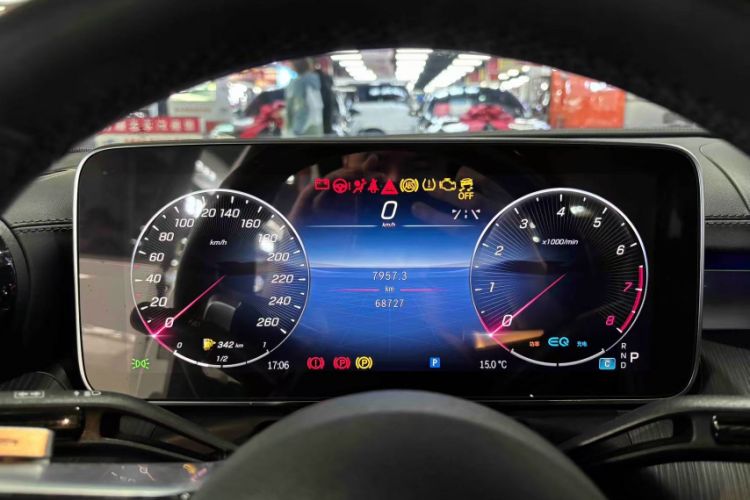 Used Mercedes-Benz C-Class 2022 C 200 L Sport Edition Odometer Close Up