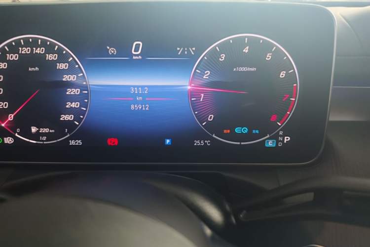 Used Mercedes-Benz C-Class 2022 C 260 L Obsidian Night Sport Edition Odometer Close Up