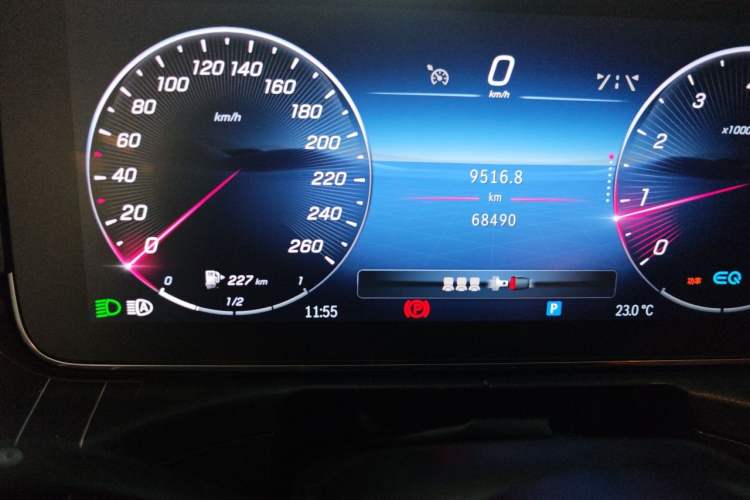 Used Mercedes-Benz C-Class 2022 Revised C 260 L Starry Night Sport Edition Odometer Close Up