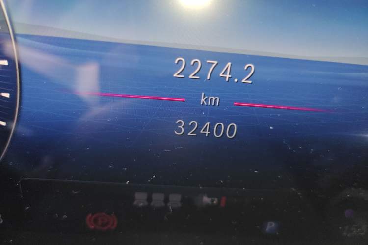 Used Mercedes-Benz C-Class 2022 C 200 L Sport Edition Odometer Close Up