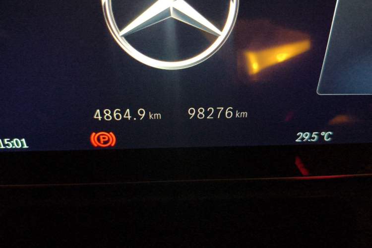 Used Mercedes-Benz C-Class 2022 Restyled C 260 L Sport Edition Odometer Close Up