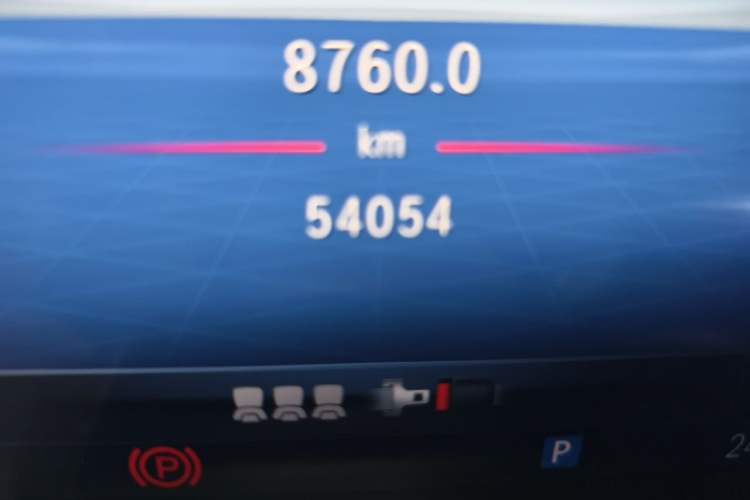 Used Mercedes-Benz C-Class 2022 Restyled C 260 L Sport Edition Odometer Close Up