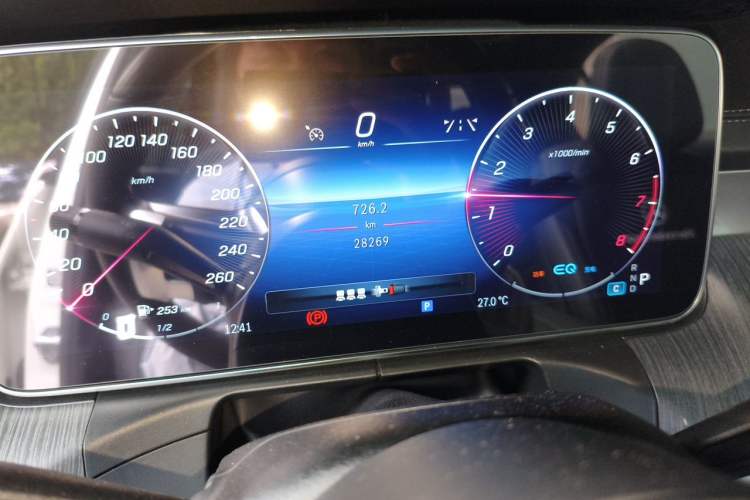 Used Mercedes-Benz C-Class 2022 C 260 L Obsidian Night Sport Edition Odometer Close Up