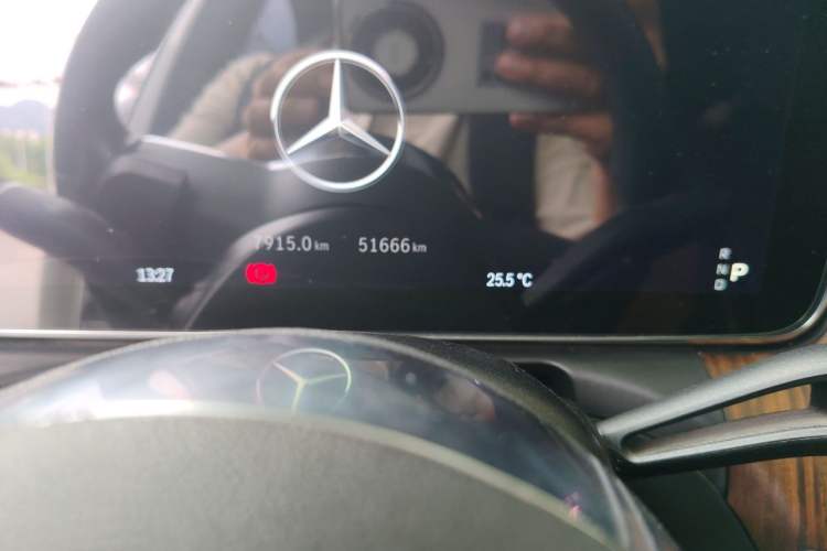 Used Mercedes-Benz C-Class 2022 C 260 L Odometer Close Up