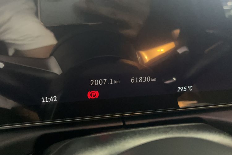 Used Mercedes-Benz C-Class 2022 C 200 L Sport Edition Odometer Close Up