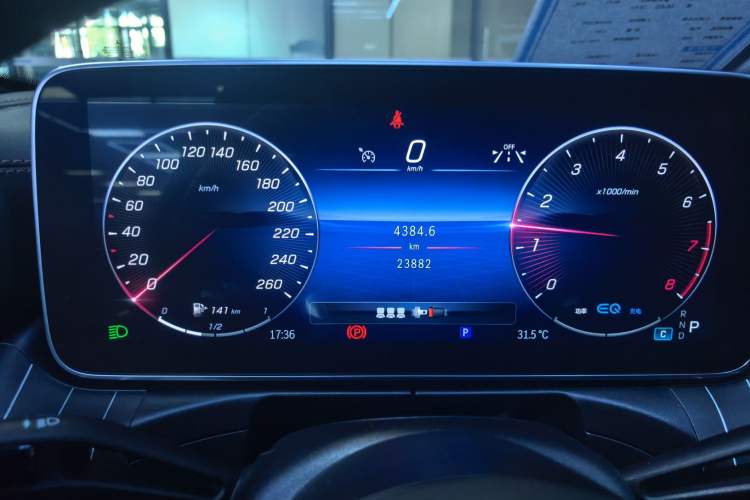 Used Mercedes-Benz C-Class 2022 Restyled C 260 L Sport Edition Odometer Close Up