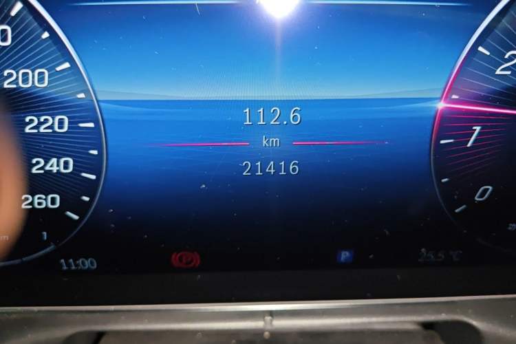 Used Mercedes-Benz C-Class 2022 Restyled C 200 L Sport Edition Odometer Close Up
