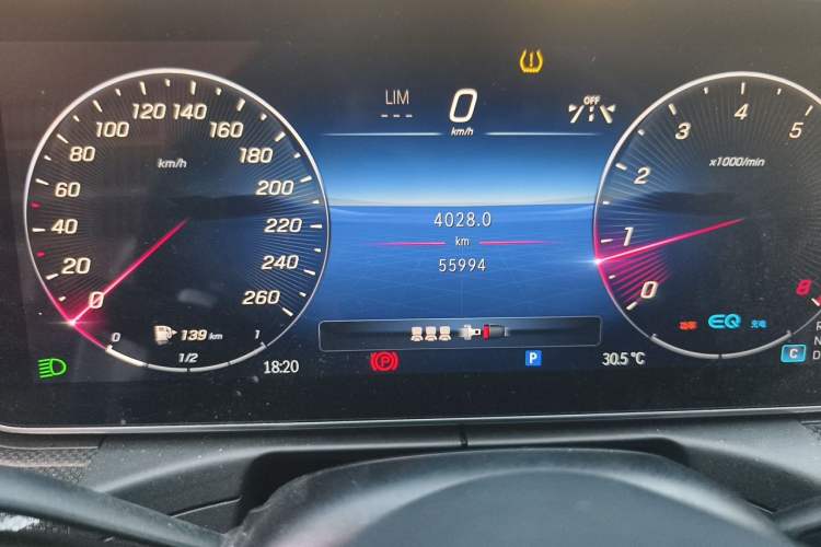 Used Mercedes-Benz C-Class 2022 C 260 L Sport Edition Odometer Close Up