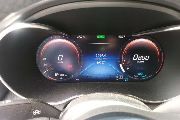 Used Mercedes-Benz C-Class 2022 Refreshed C 260 Coupe Odometer Close Up