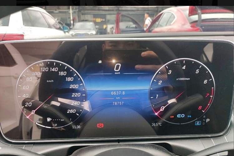 Used Mercedes-Benz C-Class 2022 Restyled C 260 L Sport Edition Odometer Close Up