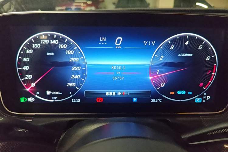 Used Mercedes-Benz C-Class 2022 Facelift C 260 L Odometer Close Up