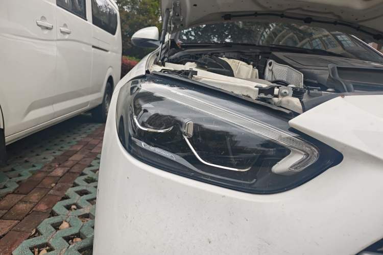 Used Mercedes-Benz C-Class 2022 Restyled C 200 L Sport Edition Right Front Headlight
